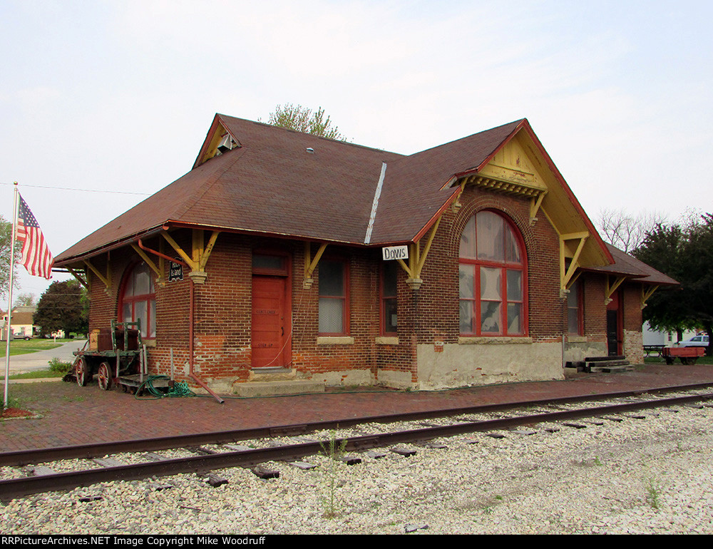 Former Rock Island depot